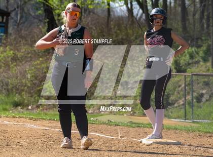 Thumbnail 3 in Belle Vernon @ Oakland Catholic photogallery.