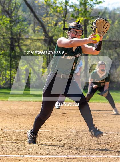 Thumbnail 3 in Belle Vernon @ Oakland Catholic photogallery.