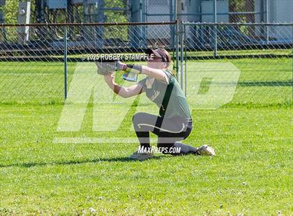 Thumbnail 3 in Belle Vernon @ Oakland Catholic photogallery.