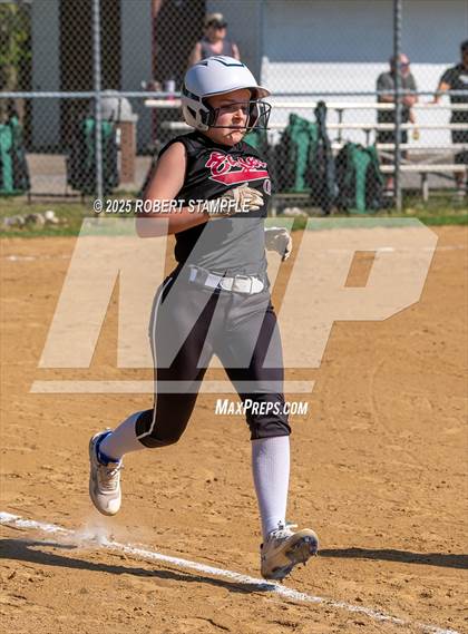 Thumbnail 3 in Belle Vernon @ Oakland Catholic photogallery.