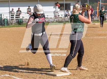 Thumbnail 2 in Belle Vernon @ Oakland Catholic photogallery.
