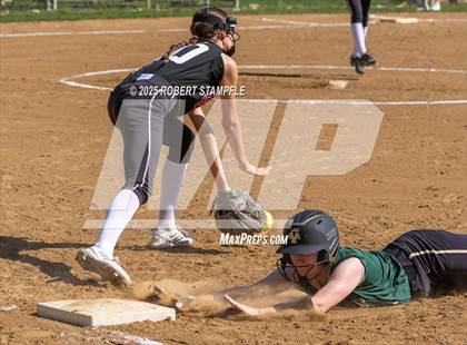Thumbnail 3 in Belle Vernon @ Oakland Catholic photogallery.