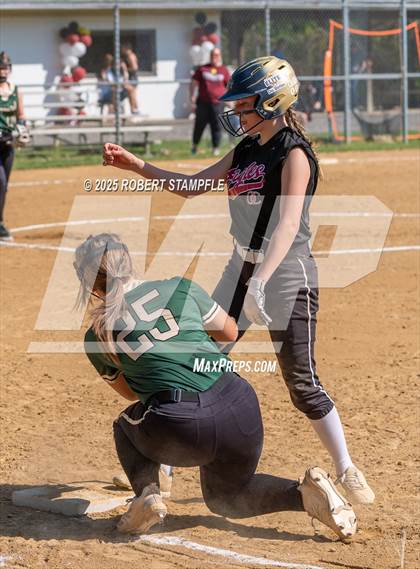 Thumbnail 3 in Belle Vernon @ Oakland Catholic photogallery.