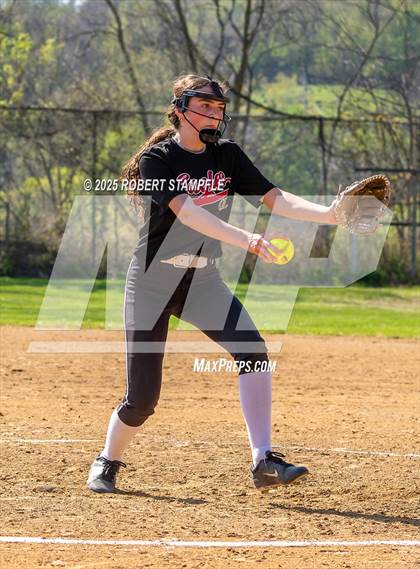 Thumbnail 3 in Belle Vernon @ Oakland Catholic photogallery.