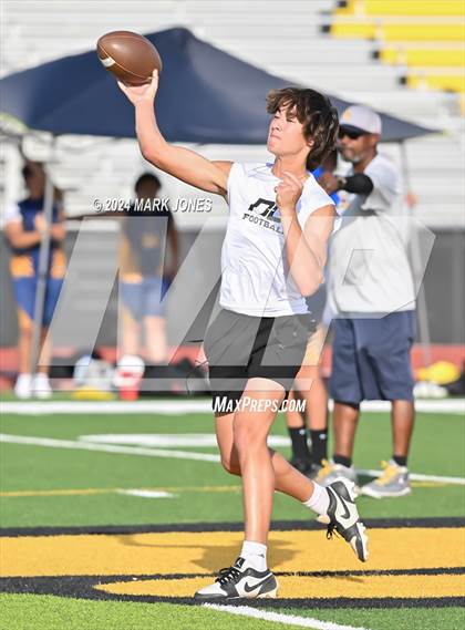 Thumbnail 2 in Northwest Christian vs. Bourgade Catholic (Goldwater 7 on 7 Tournament) photogallery.