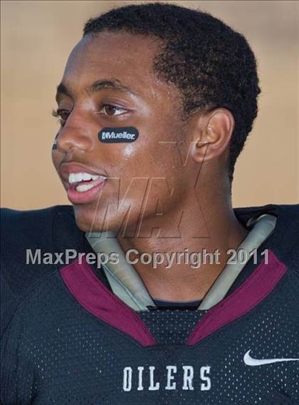 Thumbnail 1 in Pearland Maroon Freshmen vs Kempner Freshmen  photogallery.