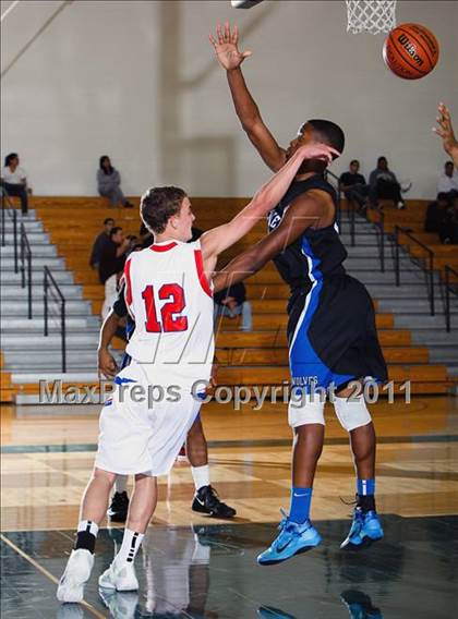 Thumbnail 3 in Pearce vs. Westside (McDonald's Texas Invitational) photogallery.