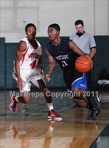 Thumbnail 3 in Pearce vs. Westside (McDonald's Texas Invitational) photogallery.
