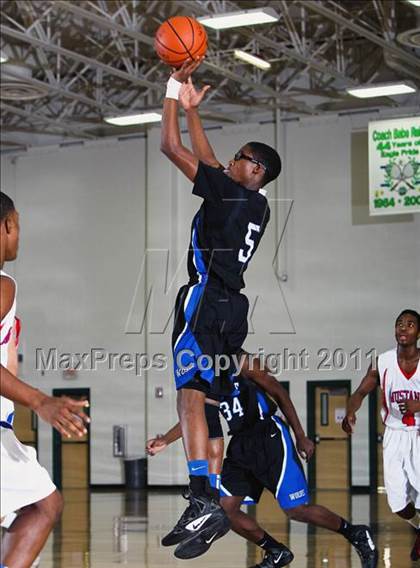 Thumbnail 1 in Pearce vs. Westside (McDonald's Texas Invitational) photogallery.