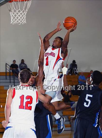 Thumbnail 1 in Pearce vs. Westside (McDonald's Texas Invitational) photogallery.