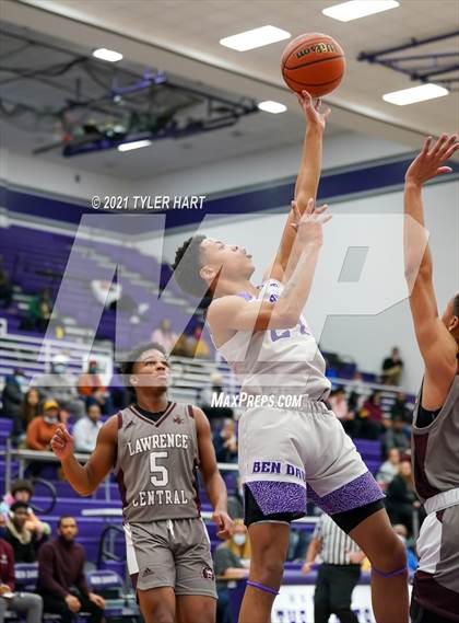 Thumbnail 3 in Lawrence Central @ Ben Davis photogallery.
