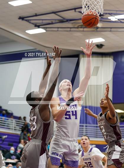 Thumbnail 2 in Lawrence Central @ Ben Davis photogallery.