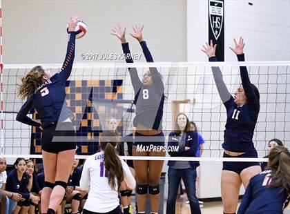 Thumbnail 2 in Shadow Ridge vs. Bishop Gorman photogallery.