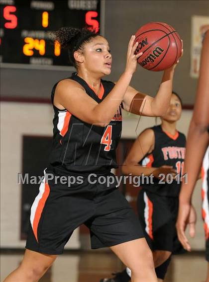 Thumbnail 3 in Foothill vs. Bella Vista (Lady Cardinal Classic) photogallery.