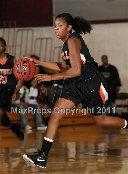 Thumbnail 2 in Foothill vs. Bella Vista (Lady Cardinal Classic) photogallery.