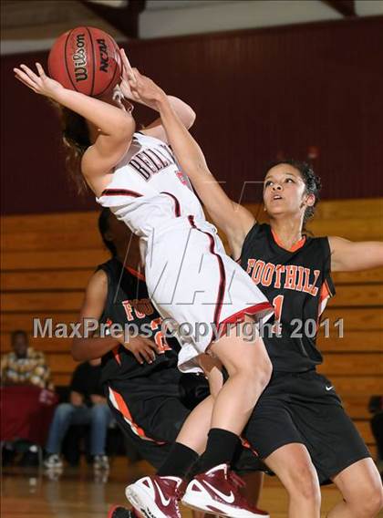 Thumbnail 1 in Foothill vs. Bella Vista (Lady Cardinal Classic) photogallery.