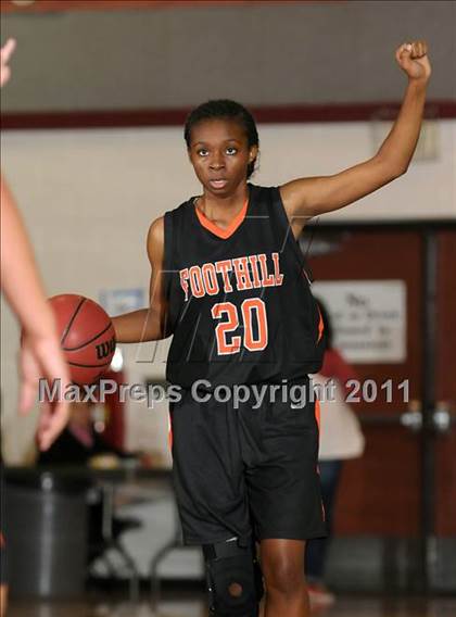 Thumbnail 3 in Foothill vs. Bella Vista (Lady Cardinal Classic) photogallery.