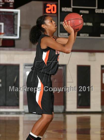 Thumbnail 2 in Foothill vs. Bella Vista (Lady Cardinal Classic) photogallery.
