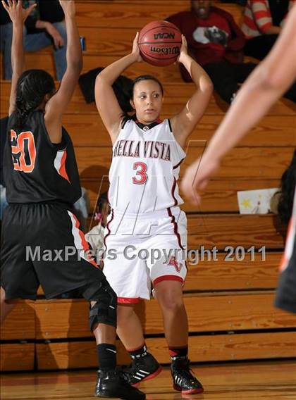Thumbnail 3 in Foothill vs. Bella Vista (Lady Cardinal Classic) photogallery.