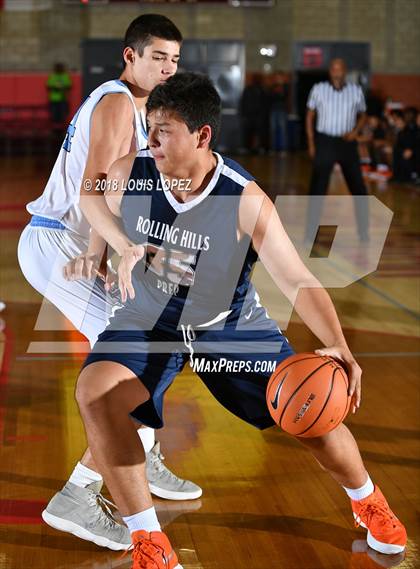 Thumbnail 3 in Corona del Mar vs. Rolling Hills Prep (Nike Extravaganza) photogallery.