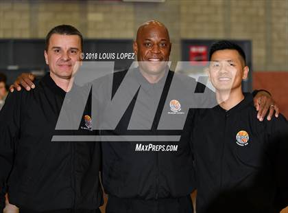 Thumbnail 3 in Corona del Mar vs. Rolling Hills Prep (Nike Extravaganza) photogallery.