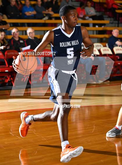 Thumbnail 2 in Corona del Mar vs. Rolling Hills Prep (Nike Extravaganza) photogallery.