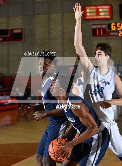 Thumbnail 1 in Corona del Mar vs. Rolling Hills Prep (Nike Extravaganza) photogallery.