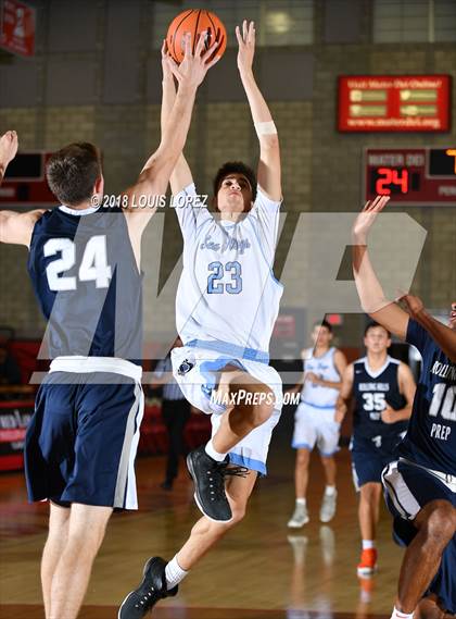 Thumbnail 2 in Corona del Mar vs. Rolling Hills Prep (Nike Extravaganza) photogallery.