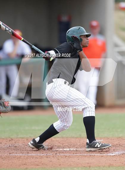 Thumbnail 2 in South Hills vs. Brother Rice (National High School Invitational)  photogallery.
