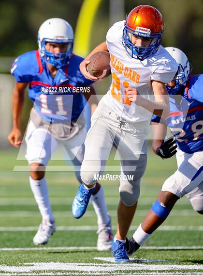 Thumbnail 1 in Grand Oaks @ Oak Ridge (orange vs blue) photogallery.