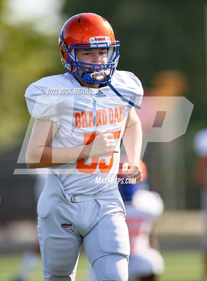 Thumbnail 1 in Grand Oaks @ Oak Ridge (orange vs blue) photogallery.