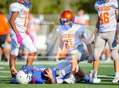 Thumbnail 1 in Grand Oaks @ Oak Ridge (orange vs blue) photogallery.