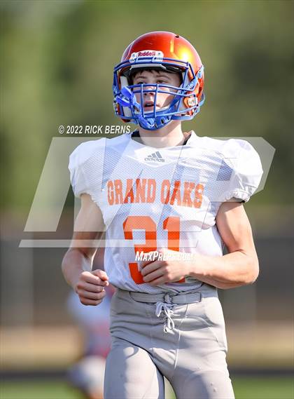 Thumbnail 2 in Grand Oaks @ Oak Ridge (orange vs blue) photogallery.