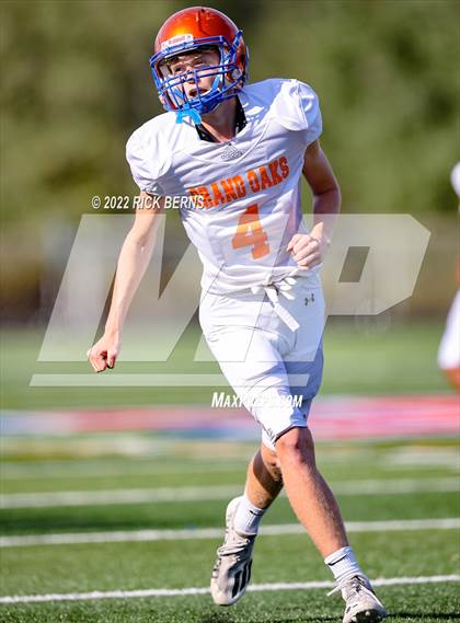 Thumbnail 1 in Grand Oaks @ Oak Ridge (orange vs blue) photogallery.