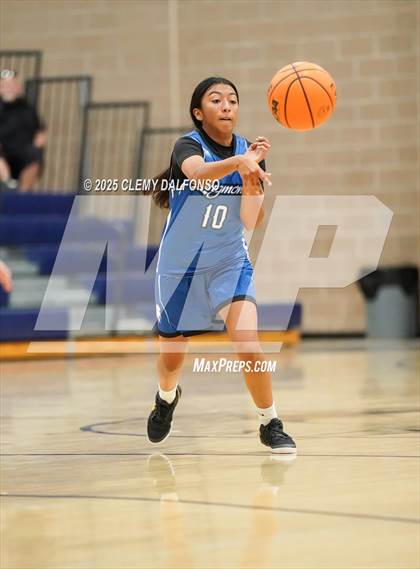 Thumbnail 1 in Longmont @ Dakota Ridge photogallery.