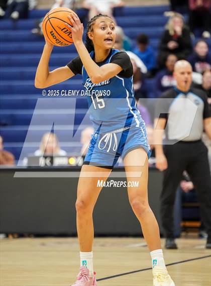 Thumbnail 1 in Longmont @ Dakota Ridge photogallery.