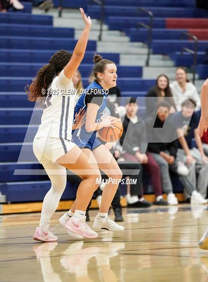 Thumbnail 1 in Longmont @ Dakota Ridge photogallery.