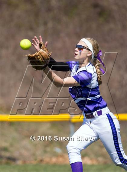 Thumbnail 2 in Wachusett Regional @ St. Peter-Marian photogallery.