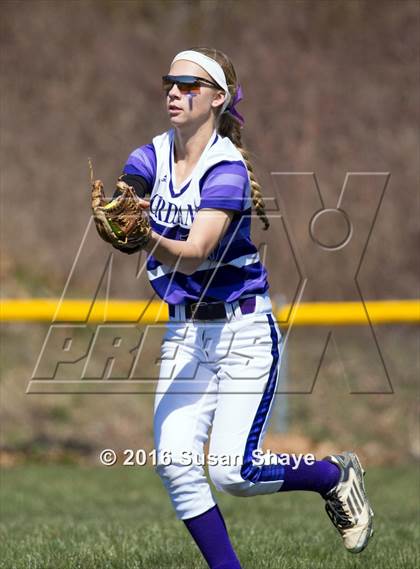 Thumbnail 3 in Wachusett Regional @ St. Peter-Marian photogallery.