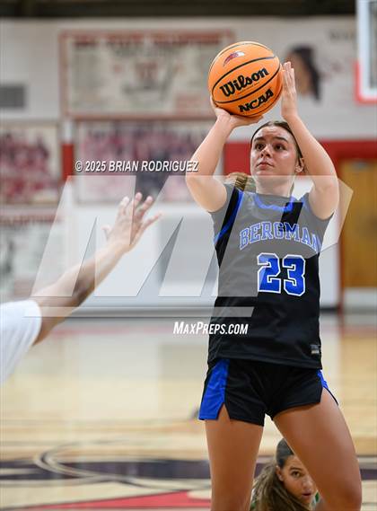Thumbnail 3 in Greene County Tech vs. Bergman (Cavenaugh Classic) photogallery.