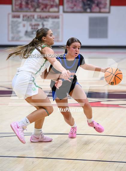 Thumbnail 2 in Greene County Tech vs. Bergman (Cavenaugh Classic) photogallery.