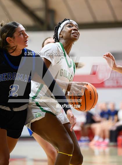 Thumbnail 2 in Greene County Tech vs. Bergman (Cavenaugh Classic) photogallery.