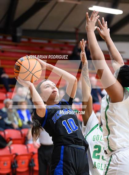 Thumbnail 3 in Greene County Tech vs. Bergman (Cavenaugh Classic) photogallery.