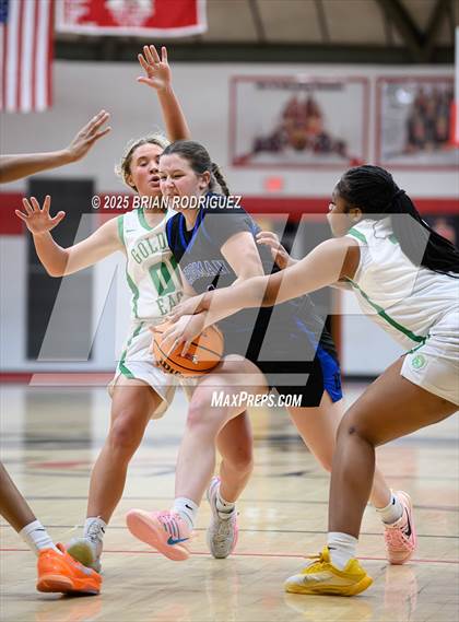 Thumbnail 3 in Greene County Tech vs. Bergman (Cavenaugh Classic) photogallery.