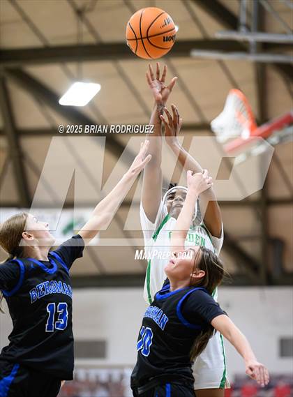 Thumbnail 2 in Greene County Tech vs. Bergman (Cavenaugh Classic) photogallery.