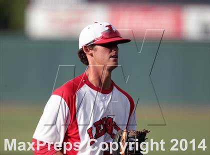 Thumbnail 3 in Mansfield Legacy vs. Prosper (UIL 4A Regional Semifinal Playoff) photogallery.