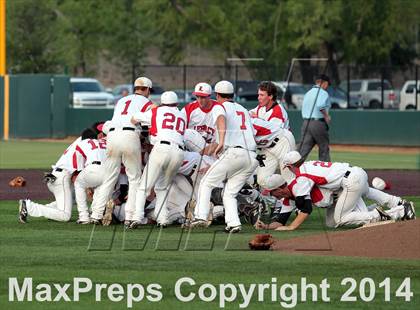 Thumbnail 1 in Mansfield Legacy vs. Prosper (UIL 4A Regional Semifinal Playoff) photogallery.