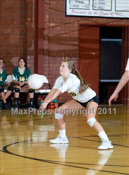 Thumbnail 3 in JV: La Reina @ Bishop Diego [Garcia] photogallery.