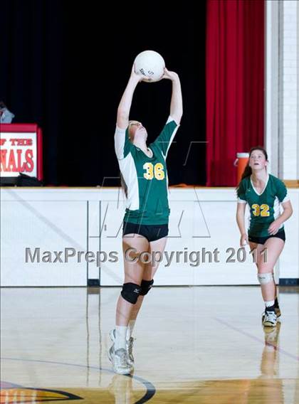 Thumbnail 3 in JV: La Reina @ Bishop Diego [Garcia] photogallery.