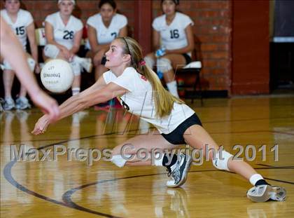 Thumbnail 1 in JV: La Reina @ Bishop Diego [Garcia] photogallery.
